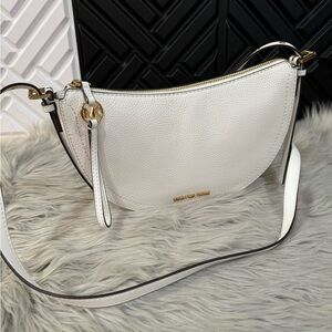 Michael Michael Kors Camden SM Messenger Leather Crossbody. Optic White NWT
